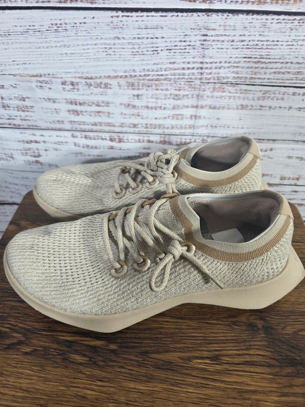 Allbird Wool Runners Beige Tan Knit Sneakers Shoes Women's size 10.5 (READ)